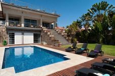 Villa Sol Deluxe is a beautiful detached holiday villa with heatable private pool in Maspalomas, Gran Canaria