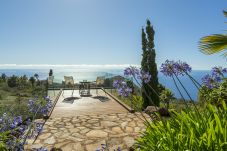 Pavilion Miramar is a tropical villa for two with sea view and lots of privacy in  Puntagorda, La Palma