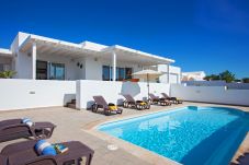 Villa Puerto Calero is a luxurious holiday villa with heated private pool. Walking distance from Puerto Calero, Lanzarote