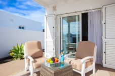 Villa Puerto Calero is a luxurious holiday villa with heated private pool. Walking distance from Puerto Calero, Lanzarote