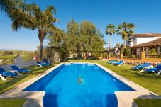 Casita Cuarta is a lovely child friendly holiday home on a small resort with pool in Alhaurin el Grande, Andalusië