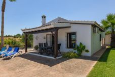 Casita Cuarta Grande is a child friendly holiday home with private pool in Alhaurin el Grande, Andalusië