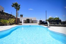 Villa Lanzarote Pequeña is a holiday home for two with private pool and privacy in Masdache, Lanzarote