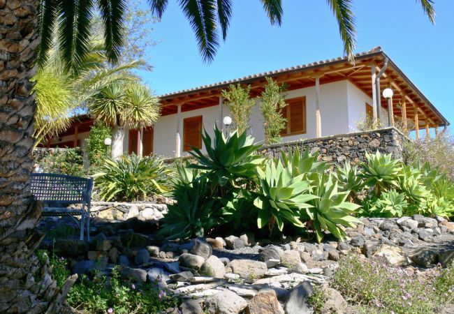 Villa in Tijarafe - Finca Tijarafe Villa in Tijarafe - Finca Tijarafe