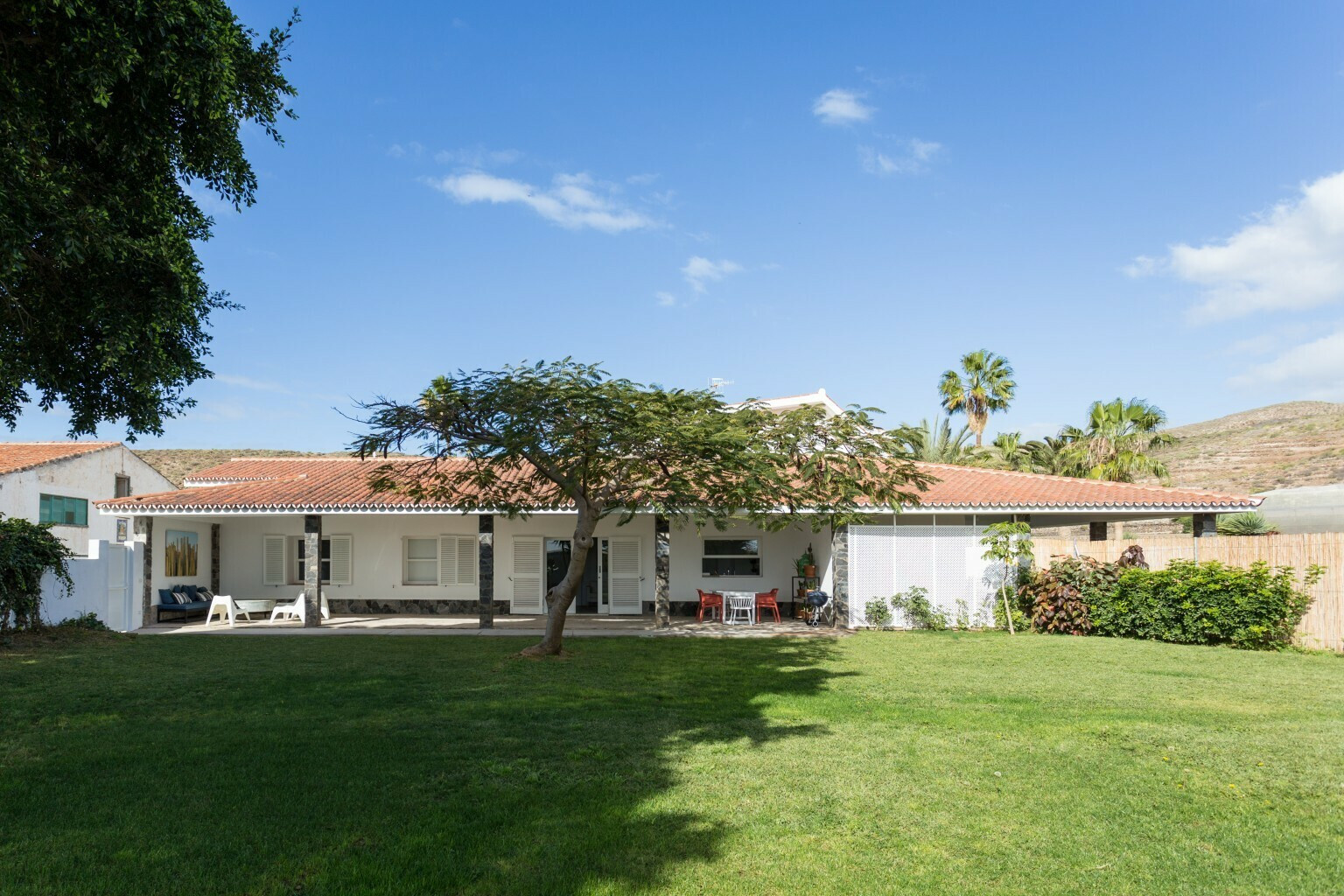 Guaza - House