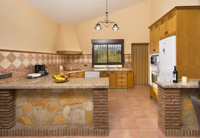 Villa in Tolox - Villa Platano Villa in Tolox - Villa Platano