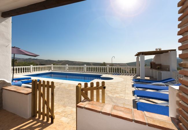 Villa in Alozaina - Casa Feliz Villa in Alozaina - Casa Feliz