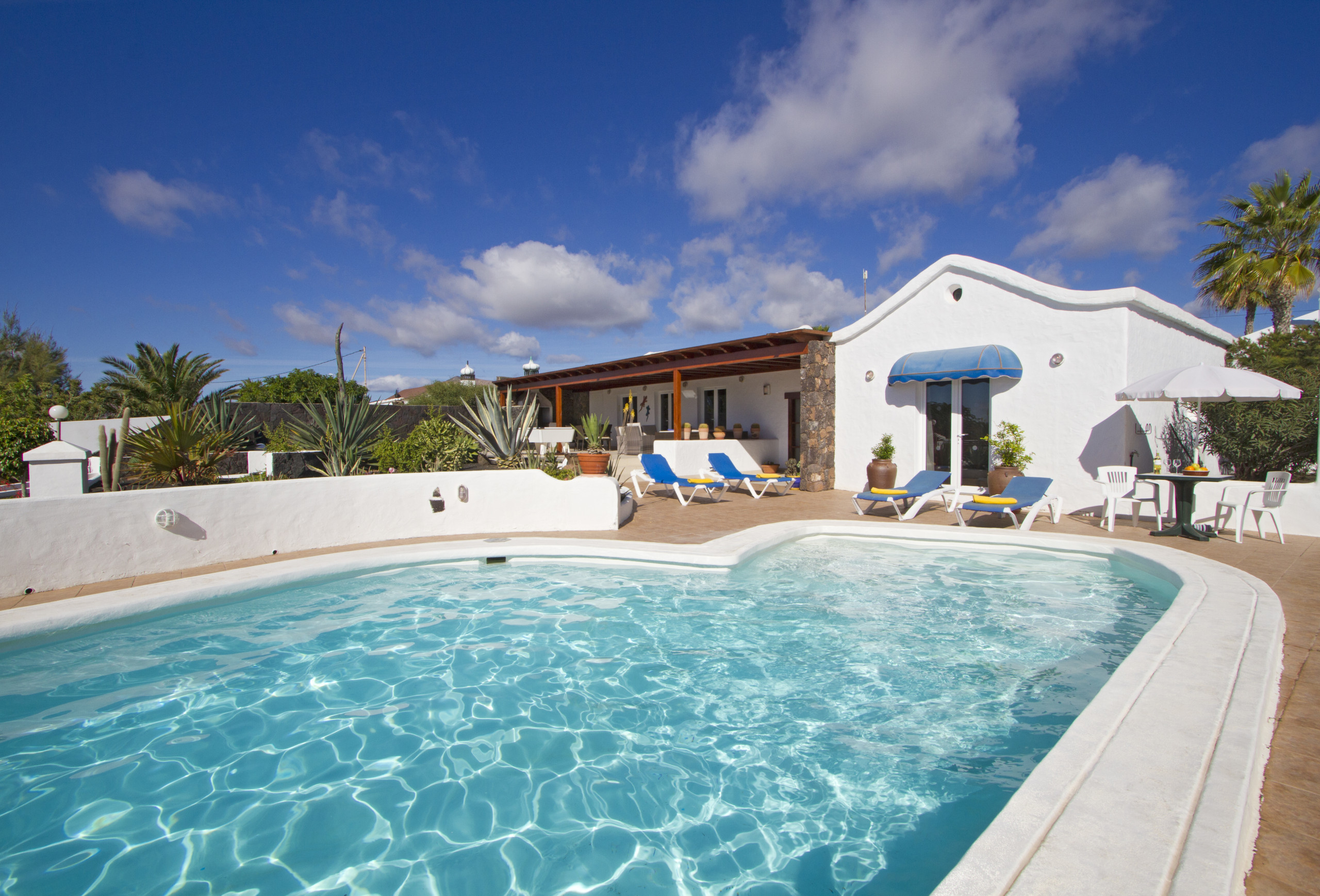 Villa Grace is a stylish holiday home with heatable private pool. Near sea in Puerto del Carmen, Lanzarote