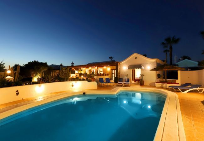 Villa in Puerto del Carmen - Villa Grace Villa in Puerto del Carmen - Villa Grace