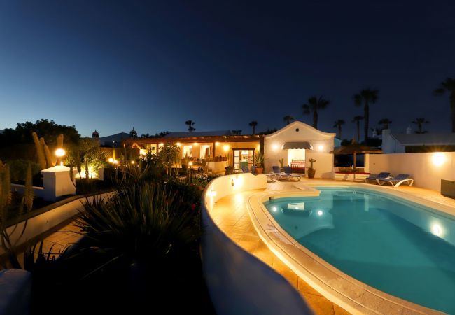Villa in Puerto del Carmen - Villa Grace Villa in Puerto del Carmen - Villa Grace