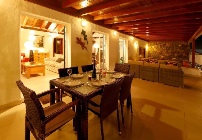 Villa in Puerto del Carmen - Villa Grace Villa in Puerto del Carmen - Villa Grace
