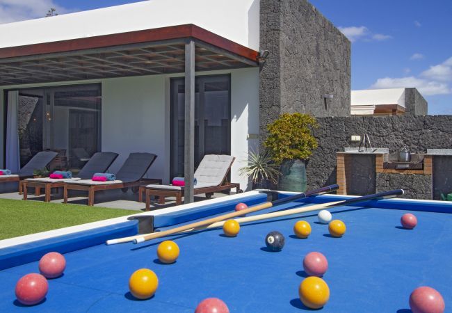 Villa in Puerto del Carmen - Villa Estrellita Villa in Puerto del Carmen - Villa Estrellita