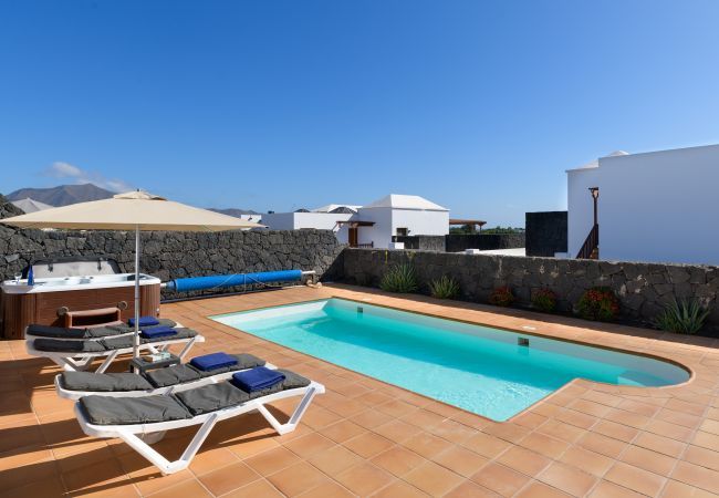 Villa in Playa Blanca - Villa Rose I Villa in Playa Blanca - Villa Rose I