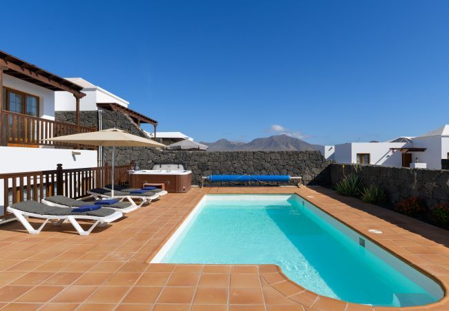 Villa in Playa Blanca - Villa Rose I Villa in Playa Blanca - Villa Rose I