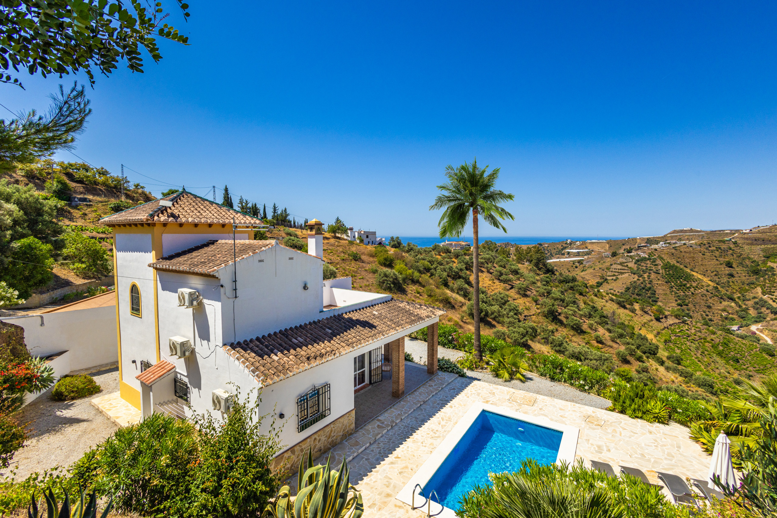 Villa/Dettached house in Torrox - Casita Travel | Villa Regazo Andaluz | Villa with Private Pool within 12 minutes of sea in Andalusia
