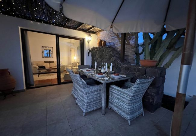 Villa in Playa Blanca - Villa Calamares Villa in Playa Blanca - Villa Calamares