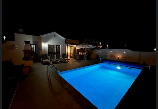 Villa in Playa Blanca - Villa Calamares Villa in Playa Blanca - Villa Calamares