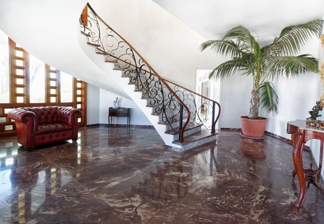 Villa in Las Palmas de Gran Canaria - Villa Tafira Villa in Las Palmas de Gran Canaria - Villa Tafira