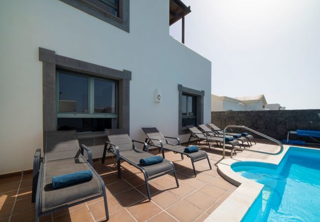 Villa in Playa Blanca - Villa Cereza Villa in Playa Blanca - Villa Cereza