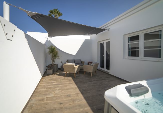 Villa in Puerto del Carmen - Villa Solana Villa in Puerto del Carmen - Villa Solana