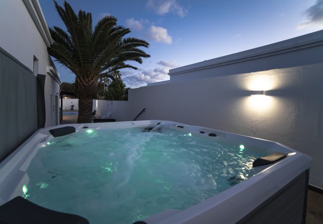 Villa in Puerto del Carmen - Villa Solana Villa in Puerto del Carmen - Villa Solana