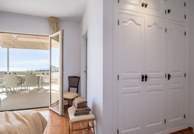 Villa in Moraira - Casita Travel | Villa Pequena Joya Villa in Moraira - Casita Travel | Villa Pequena Joya