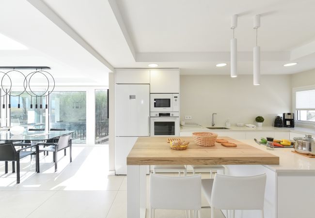 Villa in Maspalomas - Villa Meloneras | villa next to the beach for big groups and families Villa in Maspalomas - Villa Meloneras | villa next to the beach for big groups and families