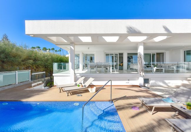 Villa in Maspalomas - Villa Meloneras | villa next to the beach for big groups and families Villa in Maspalomas - Villa Meloneras | villa next to the beach for big groups and families