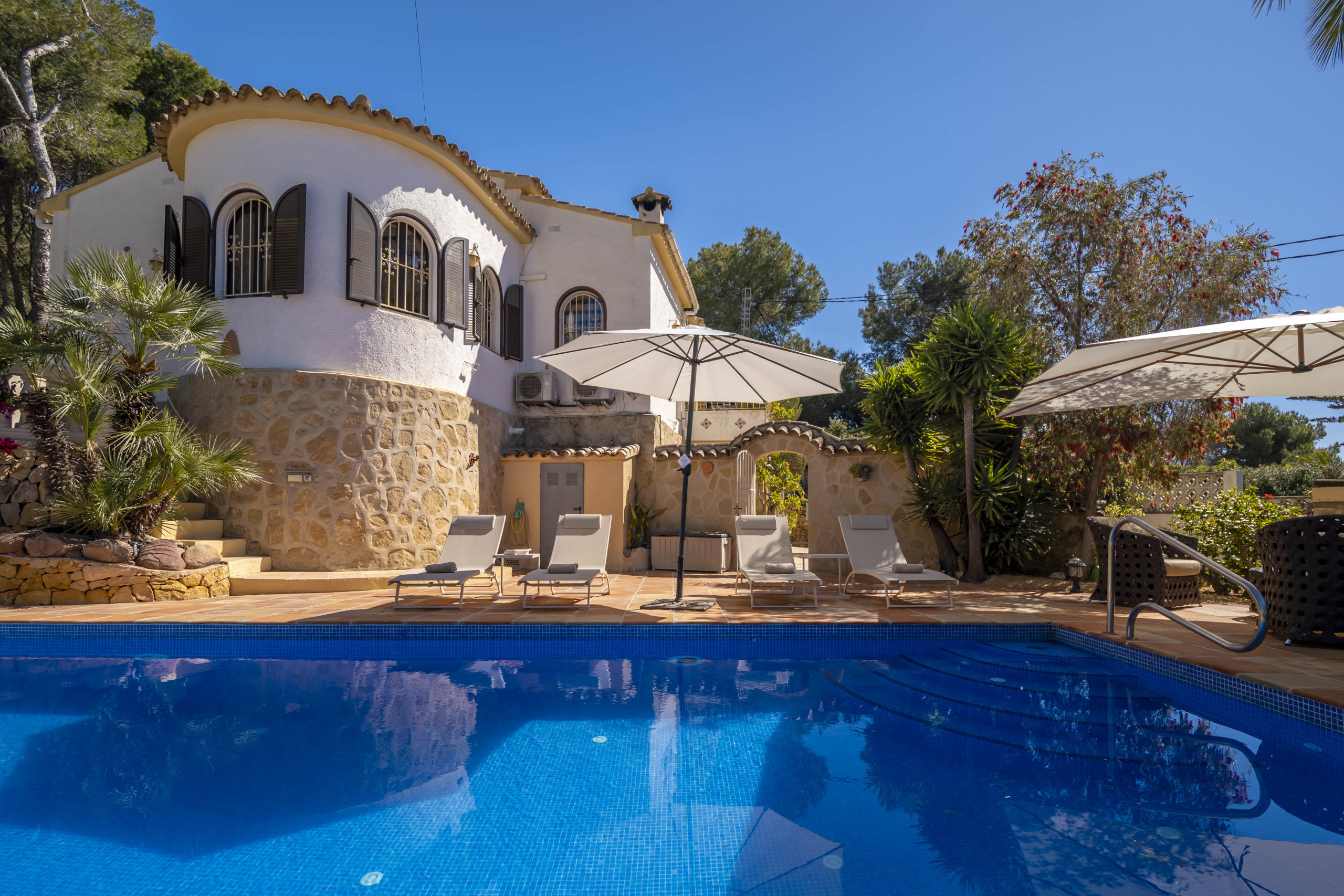 Villa/Dettached house in Moraira - Casita Travel | Villa Sin Prisa