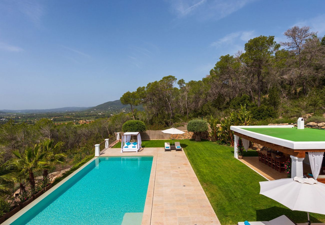 Villa in San Carlos/ Sant Carles de Peralta - LLOSAS DE DALT (CAN) Villa. Ibiza. Spectacular house near Las Dalias street market