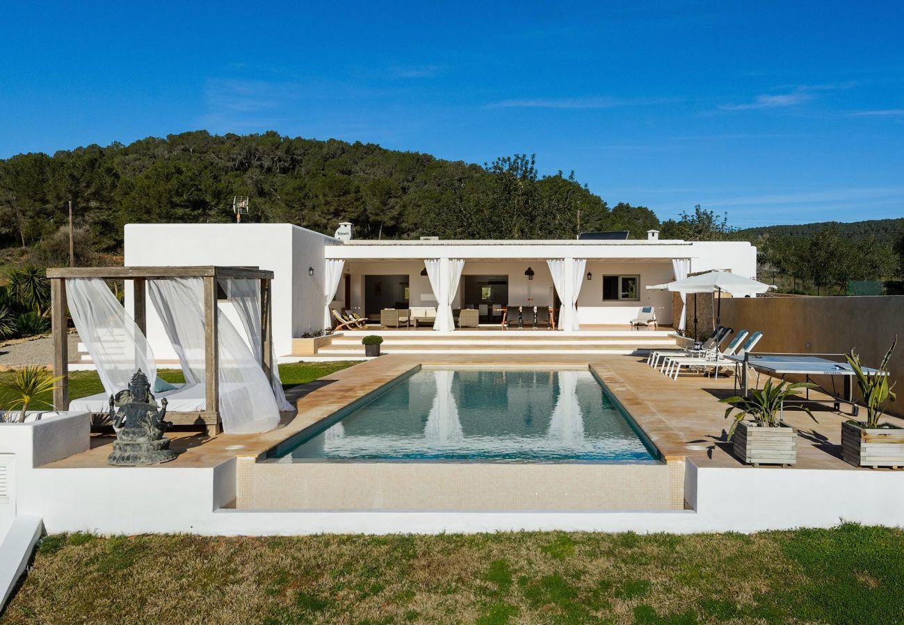 Villa in Santa Gertrudis - VINYES, CAN Villa. Ibiza. Nice newly built house. Quiet place near the beaches of Cala Salada and Cala Gració