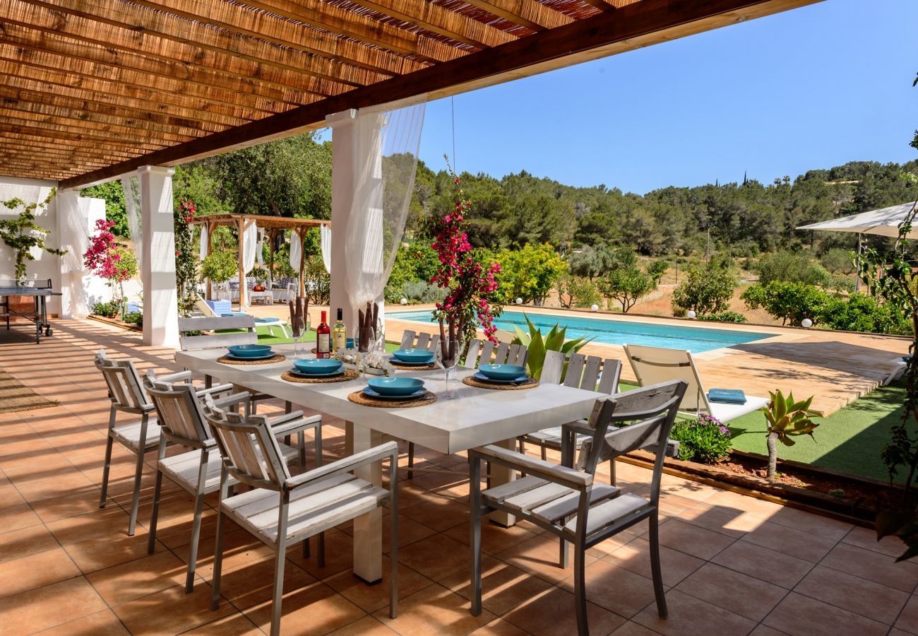 Villa in Santa Eulalia des Riu - TORRES, CAN Villa. Ibiza. Old renovated Ibizan estate with stunning views of the surrounding valleys