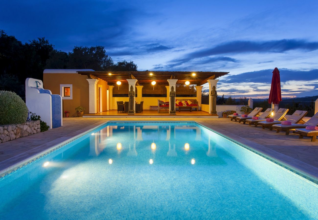 Villa in Santa Eulalia des Riu - SADA, Villa. Ibiza. Beautiful finca in the Morna Valley
