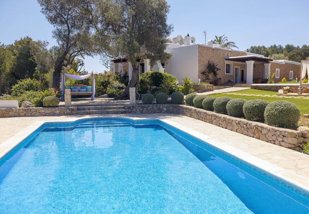 Villa in Santa Eulalia des Riu - SADA, Villa. Ibiza. Beautiful finca in the Morna Valley