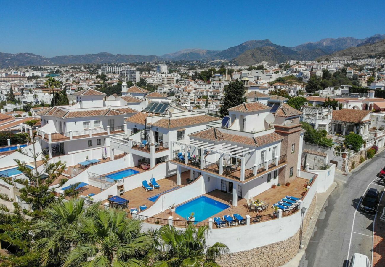 Villa in Nerja - Villa Burriana