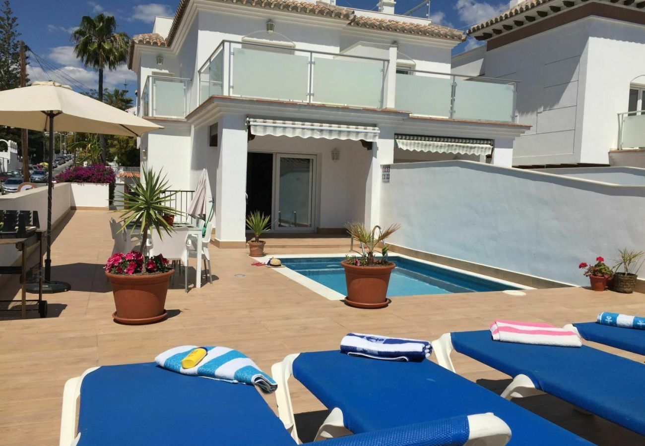 Villa Petunia with private pool. Within walking distance of centre and beach. In Nerja. Andalusia