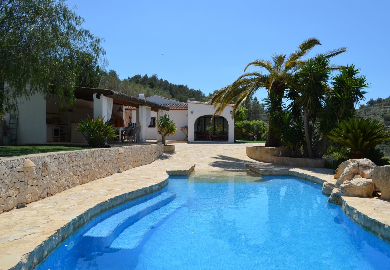 Villa in Benissa - Casita Travel | Finca Lucette