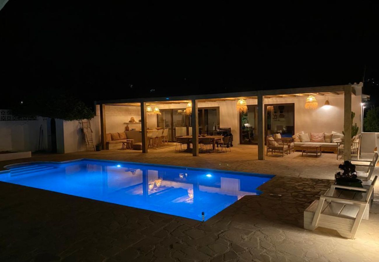 Villa in Moraira - Casita Travel | Villa Josa | Modern Villa in Moraira near town and beach