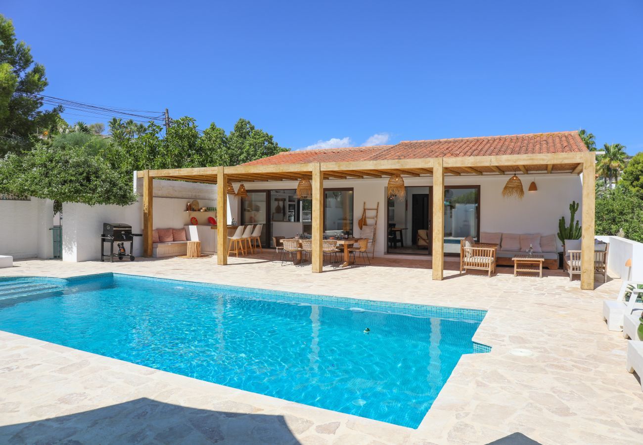 Villa in Moraira - Casita Travel | Villa Josa | Modern Villa in Moraira near town and beach