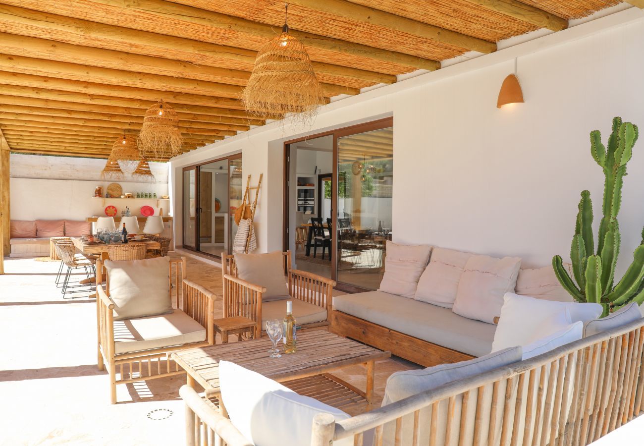 Villa in Moraira - Casita Travel | Villa Josa | Modern Villa in Moraira near town and beach