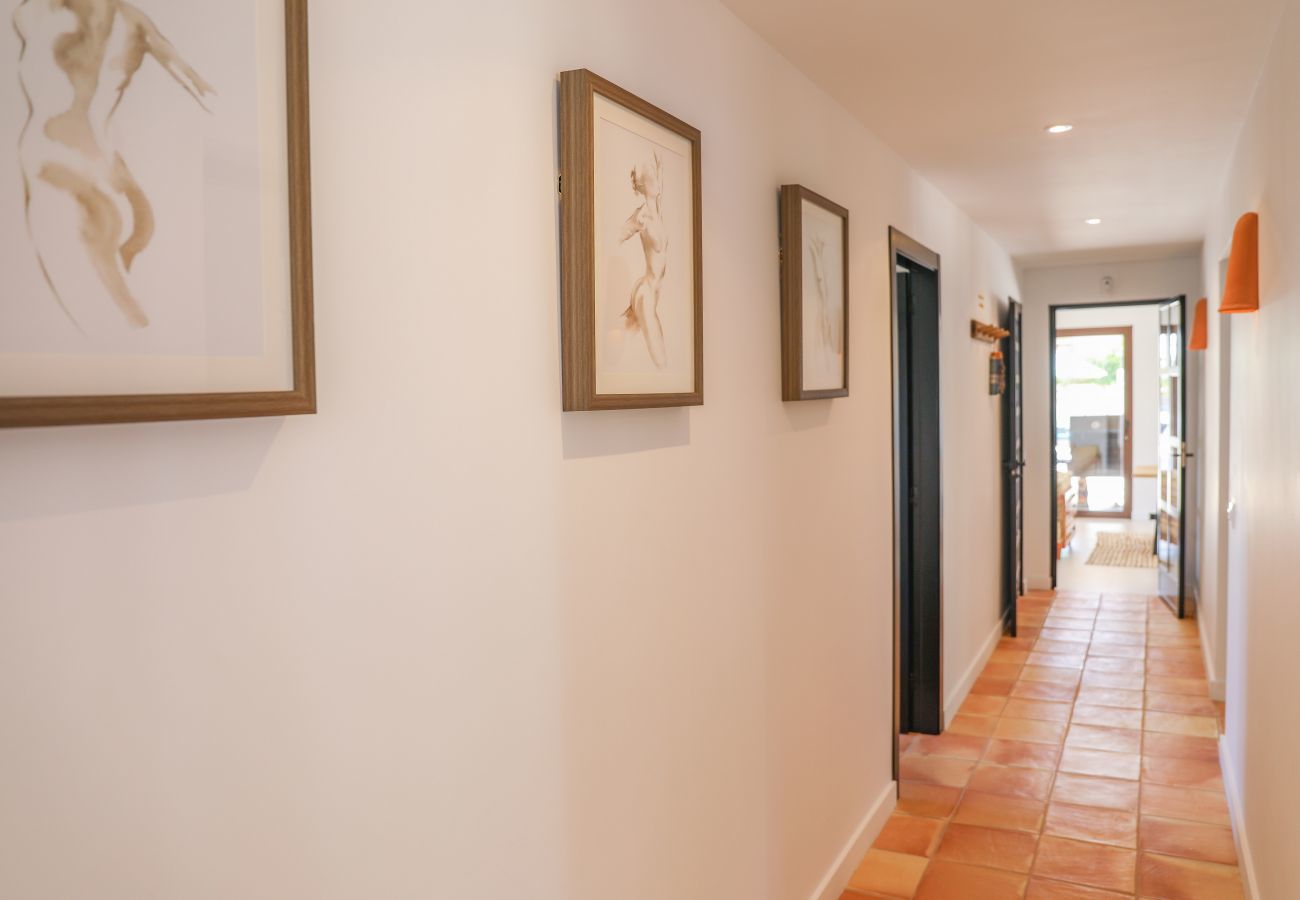 Villa in Moraira - Casita Travel | Villa Josa | Modern Villa in Moraira near town and beach