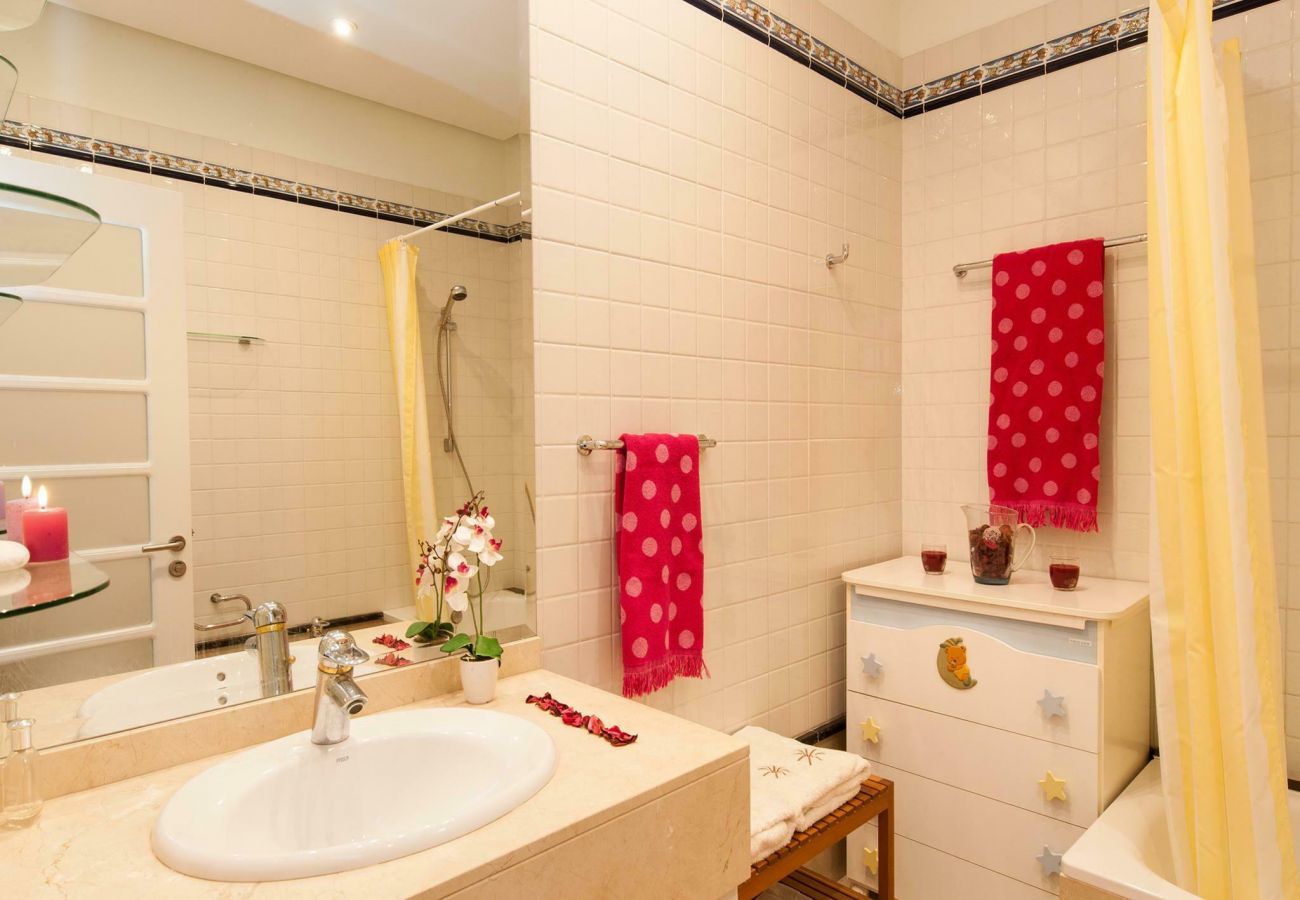 Villa Sol Deluxe is a beautiful detached holiday villa with heatable private pool in Maspalomas, Gran Canaria