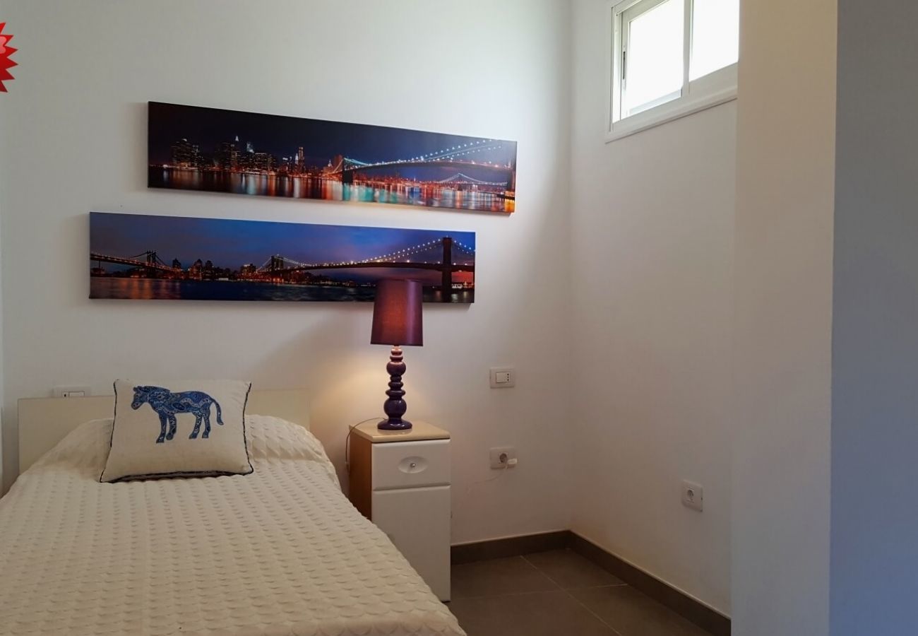 Finca Telde for a relaxing holiday with large groups. With private pool and nice hiking trails in Telde, Gran Canaria