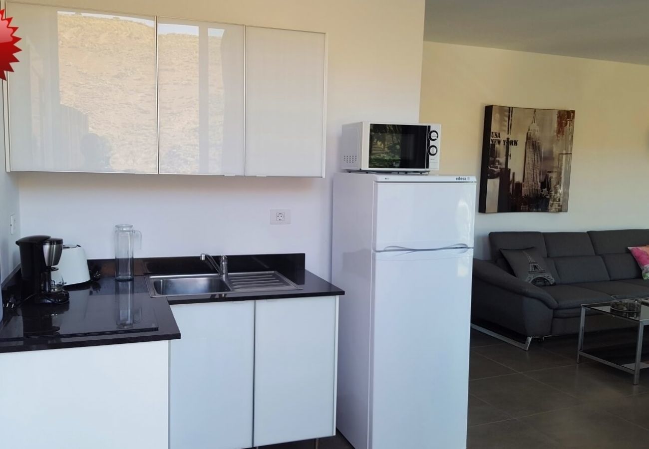 Finca Telde for a relaxing holiday with large groups. With private pool and nice hiking trails in Telde, Gran Canaria