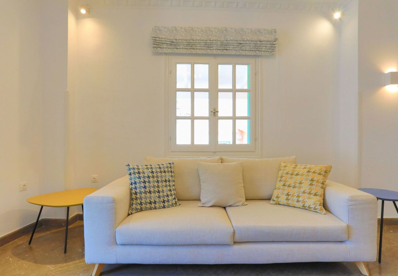 Apartment Anatolia | A cozy apartment with balcony and seaview on Corfu, Greece