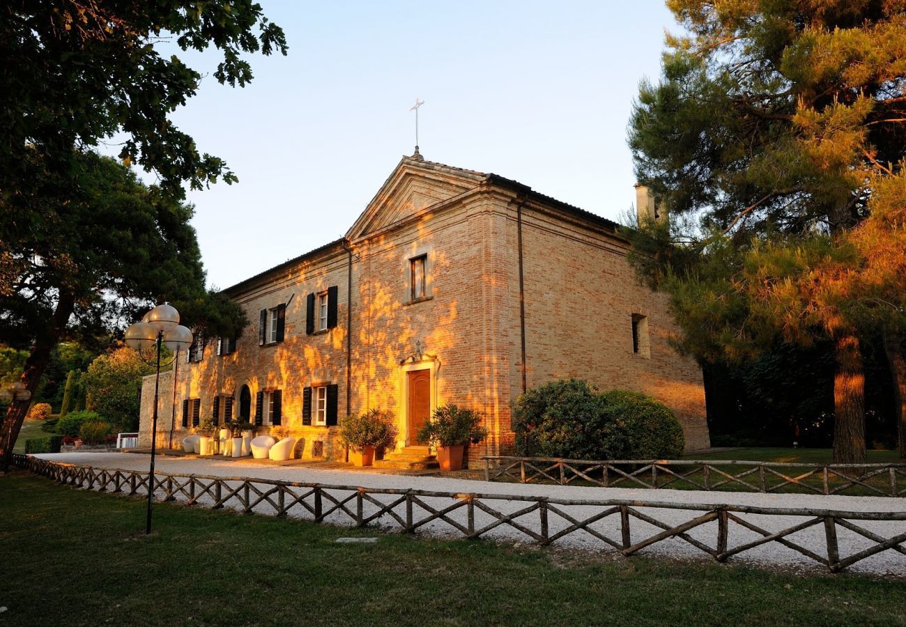 Villa in Montemaggiore al Metauro - Villa Storica