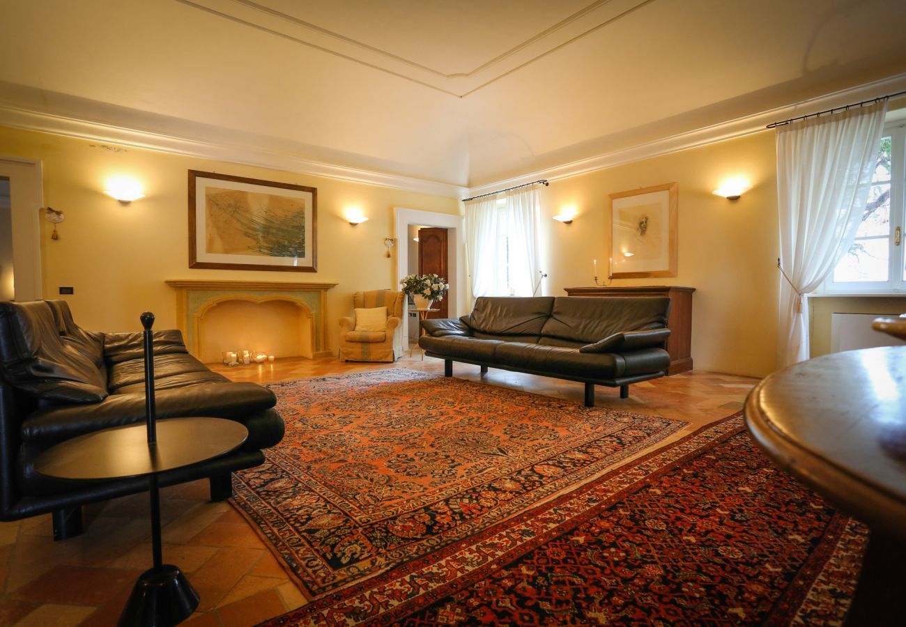 Villa Storica is a luxurious dreamvilla with private pool and vineyard in Le Marche, Italy