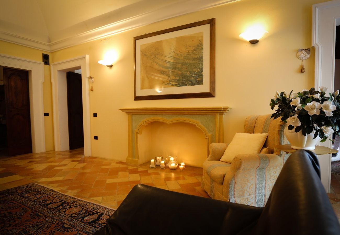 Villa Storica is a luxurious dreamvilla with private pool and vineyard in Le Marche, Italy