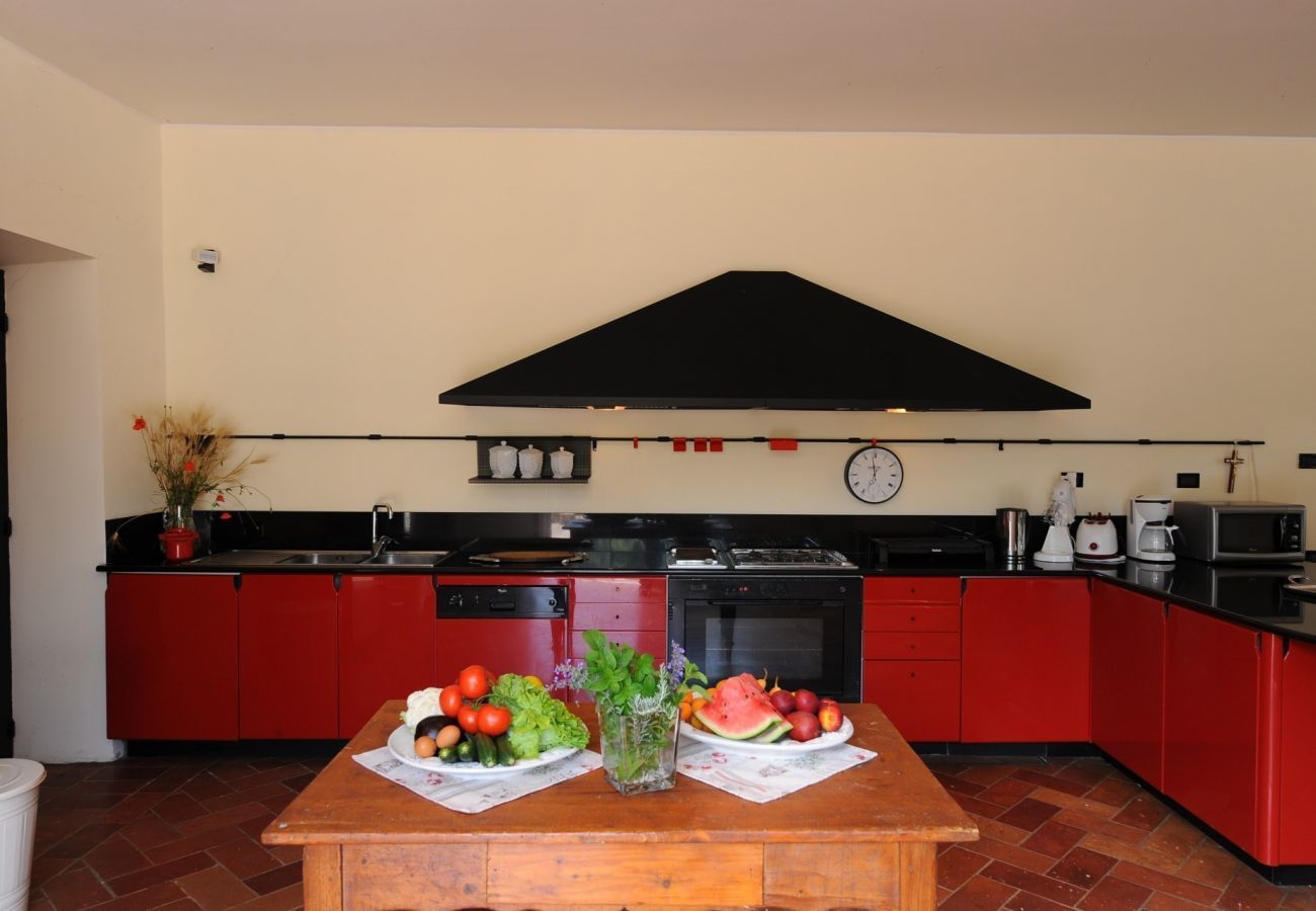 Villa Storica is a luxurious dreamvilla with private pool and vineyard in Le Marche, Italy
