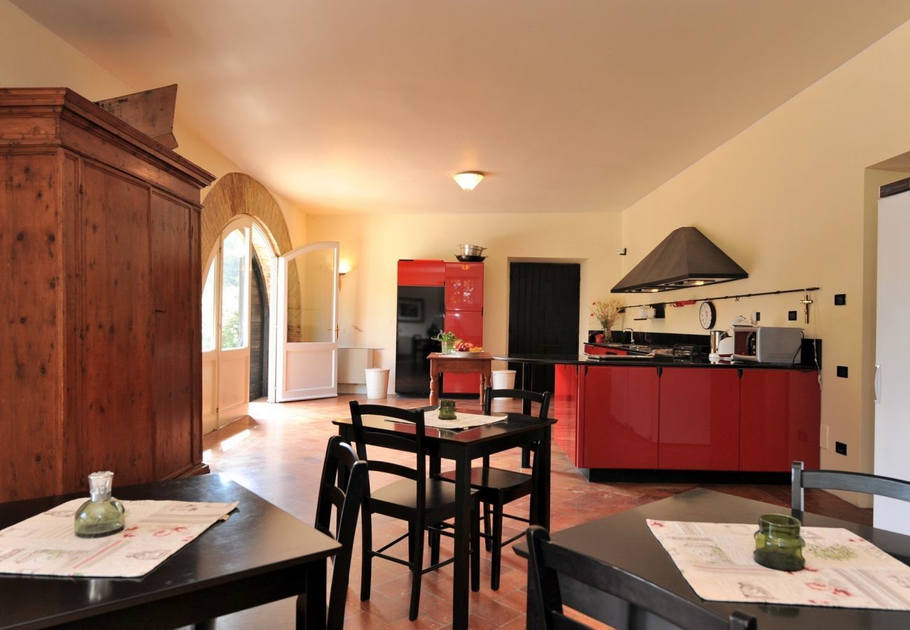 Villa Storica is a luxurious dreamvilla with private pool and vineyard in Le Marche, Italy